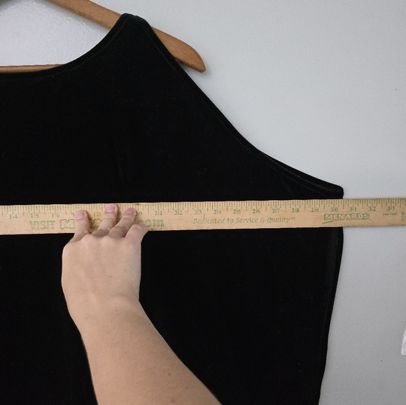 LYSSE Women’s Plus Size L/XL Black Velvet Velour Cold Shoulder Oversized Shirt - Picture 7 of 8